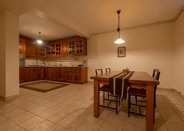 Villa House With Terrace In Sultanahmet