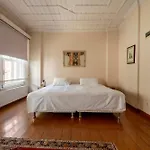 House With Terrace In Sultanahmet ヴィラ *