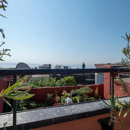 House With Terrace In Sultanahmet Vila